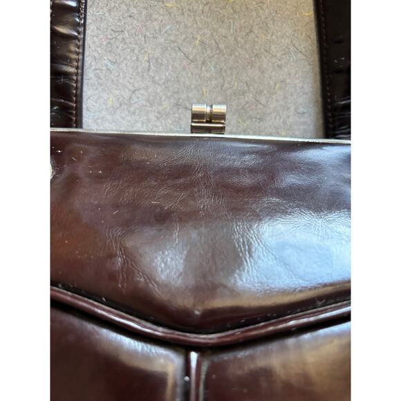 Vintage Brown Mansy Vinyl Hand Purse - Picture 4 of 11